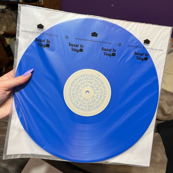 Oh Wonder  No One Else Can Wear Your Crown Limited Edition Blue Vinyl Record - Picture 2 of 6